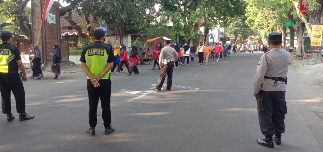 Polsek Kertosono Maksimalkan Pengamanan Giat Jalan Santai Serentak