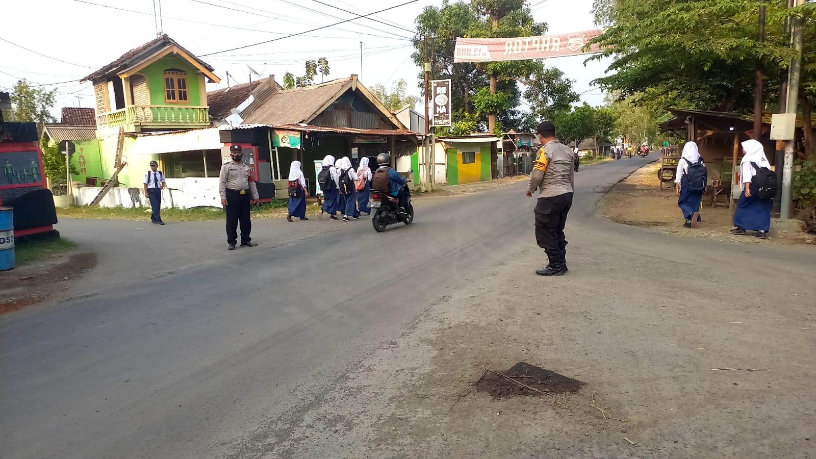 Berikan Pelayanan dan Rasa Aman kepada Masyarakat Pengguna Jalan