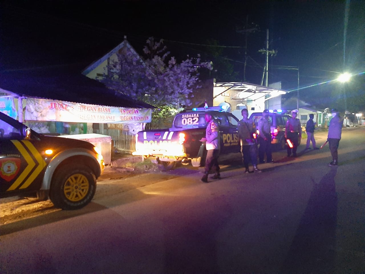 Cegah Gangguan Kamtibmas, Polsek Rayon 3 Patroli Blue Light Gabungan