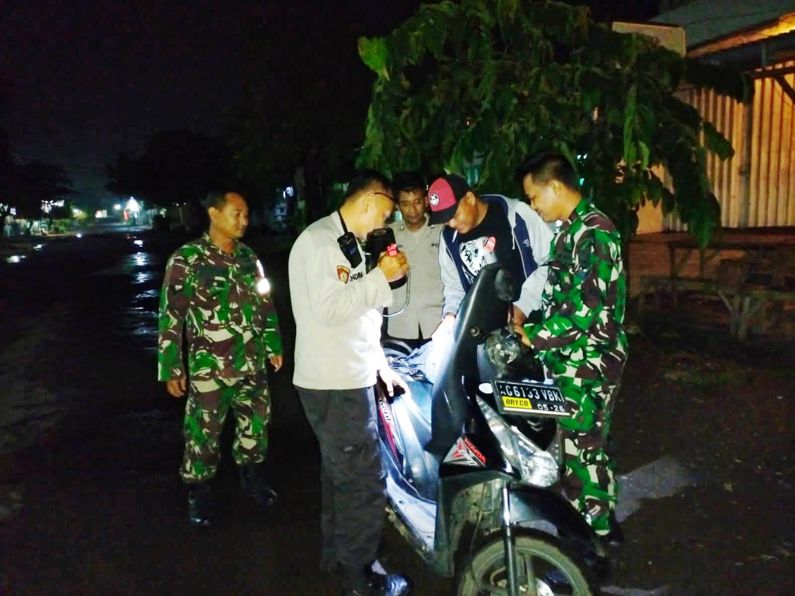 Patroli Sinergitas TNI-Polri Ciptakan Situasi Kamtibmas Yang Kondusif