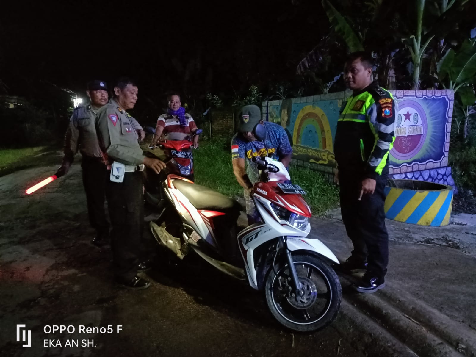 Cegah Gangguan di Bulan Ramadhan, Polsek Warujayeng Intensifkan Patroli Sahur