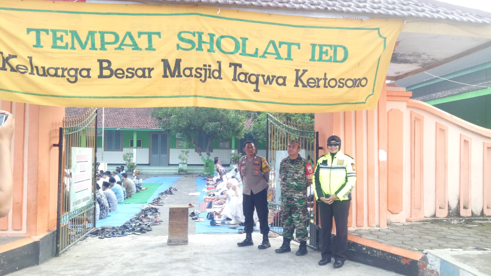 Kapolsek Kertosono Pimpin Langsung Pengamanan Sholat Idul Fitri Warga Muhammadiyah