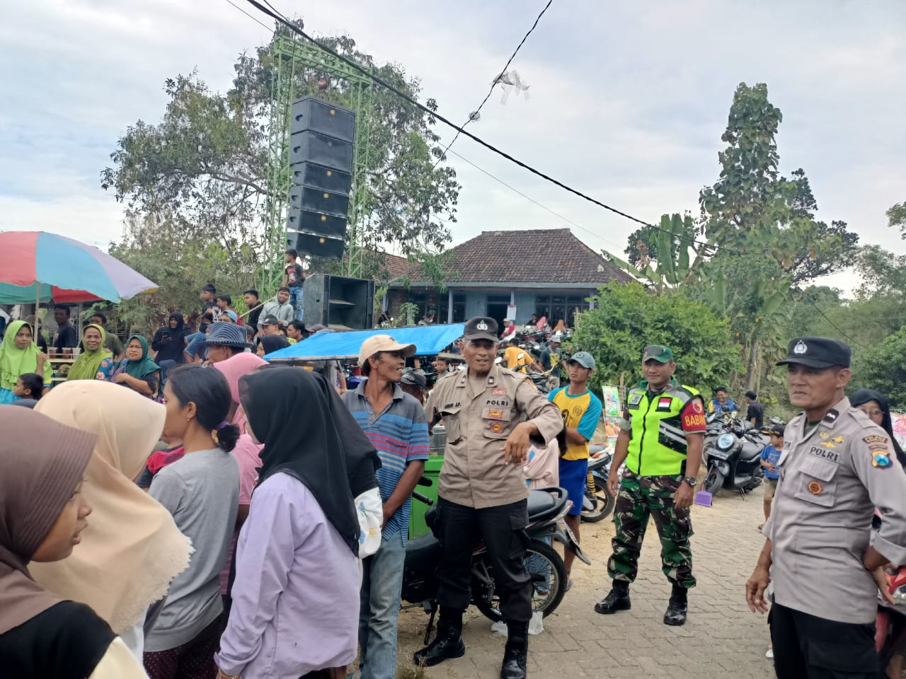 Bhabinkamtibmas Desa Pule melaksanakan pengamanan Giatmas