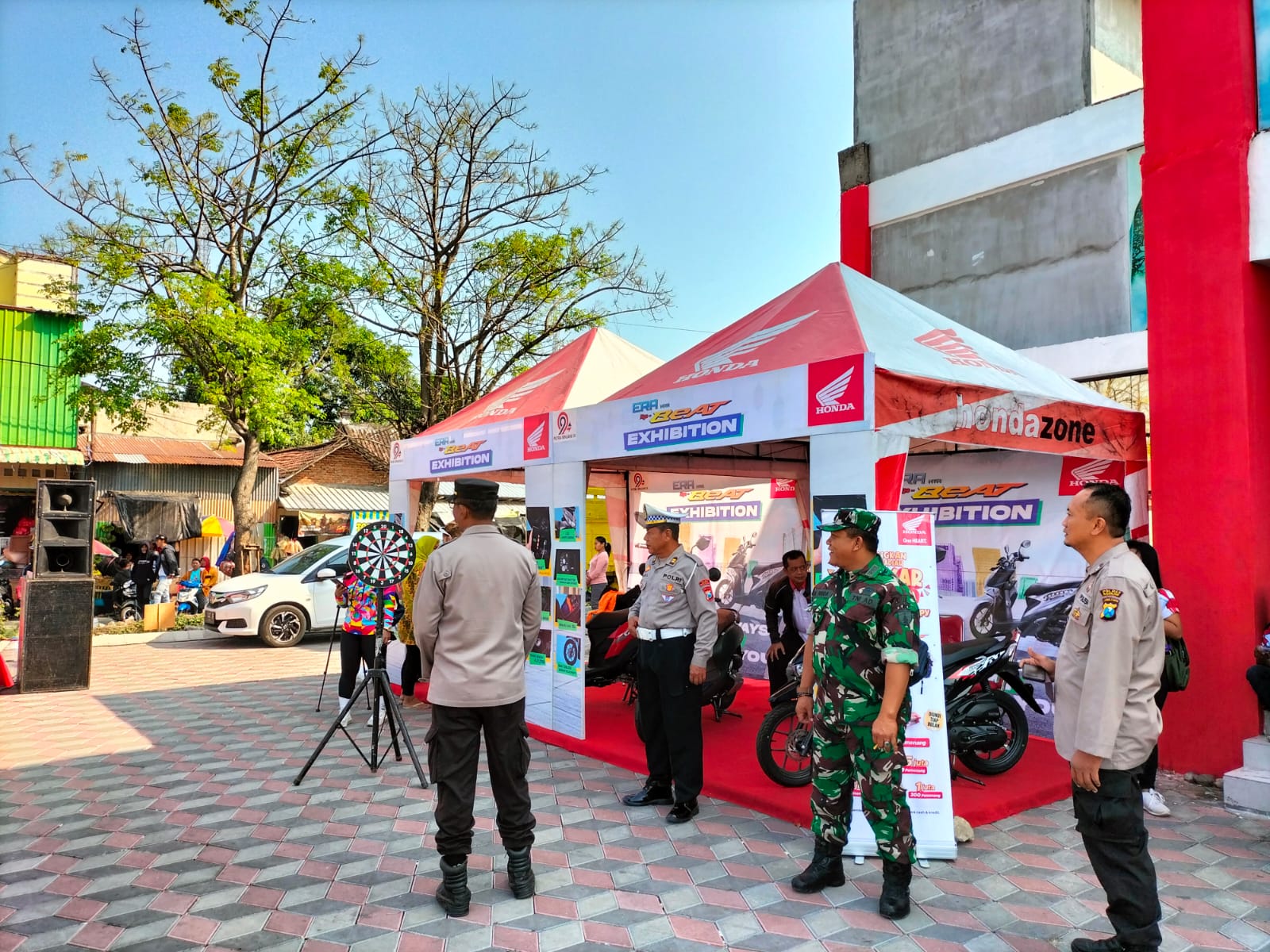 Personil Polsek Kertosono Patroli Pasar Antisipasi Curanmor