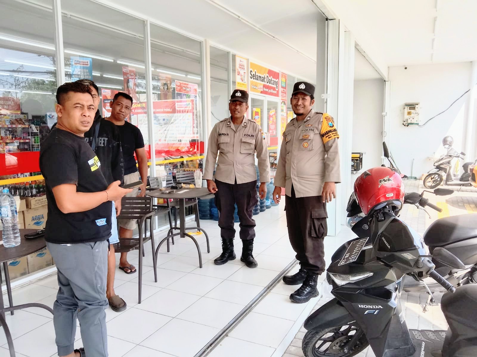 Patroli Siang Hari Dengan Sasaran Obyek Vital Minimarket