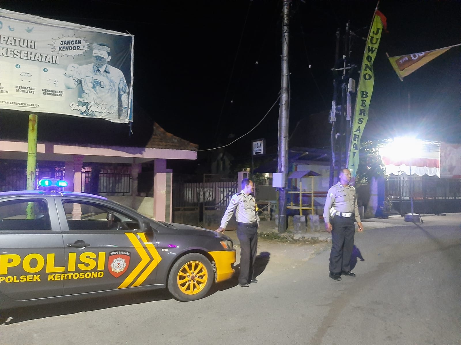 Patroli Pemukiman Antisipasi Tindak Kejahatan Saat Dini Hari