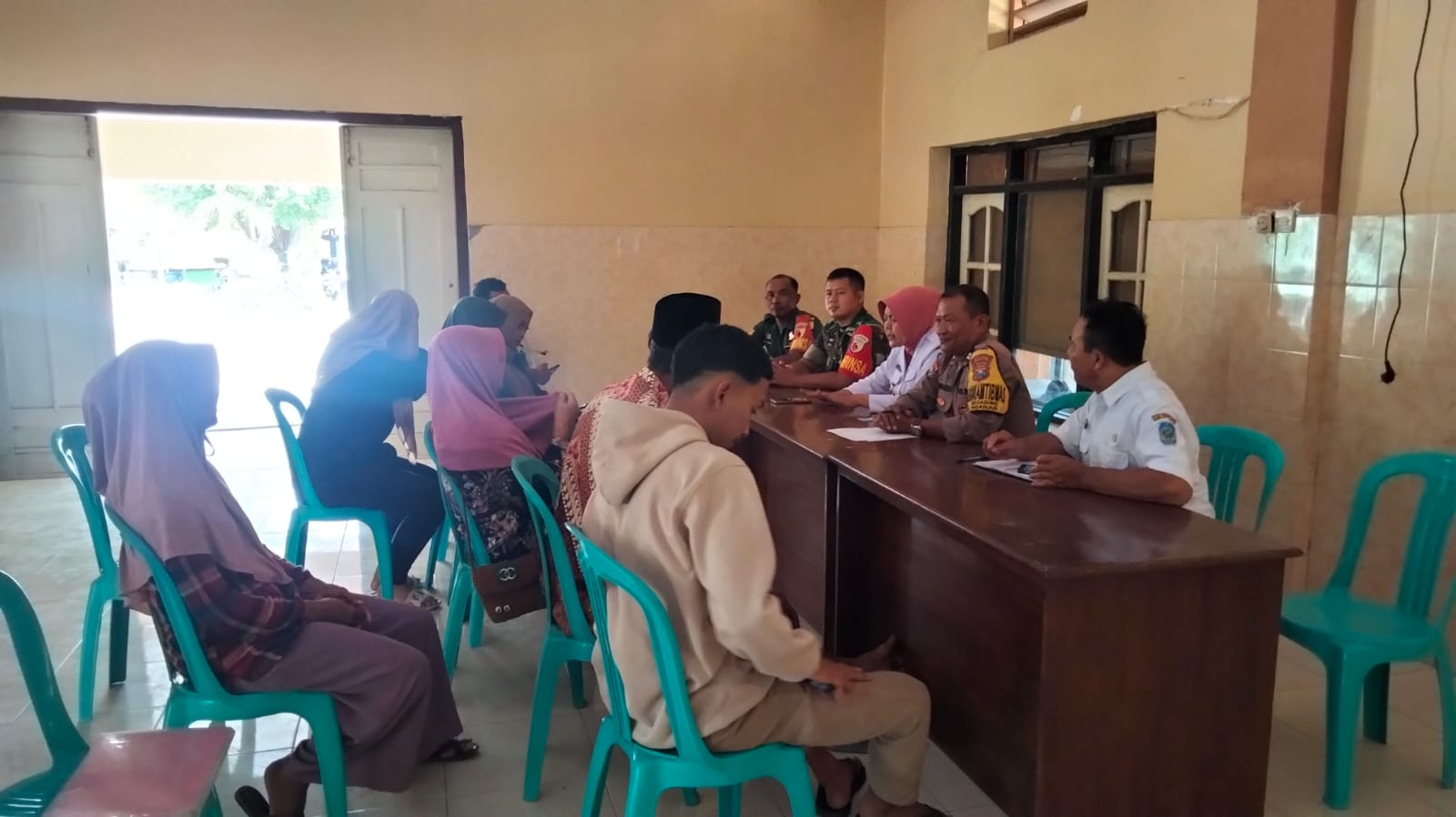 Melalui Problem Solving Bhabinkamtibmas dan 3 Pilar Kelurahan Begadung Berhasil Damaikan Permasalahan Warga Binaan