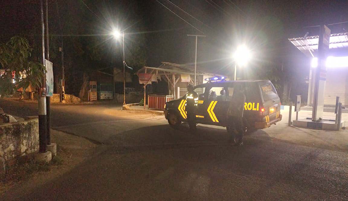 Patroli Pemukiman Antisipasi Tindak Kejahatan Saat Dini Hari