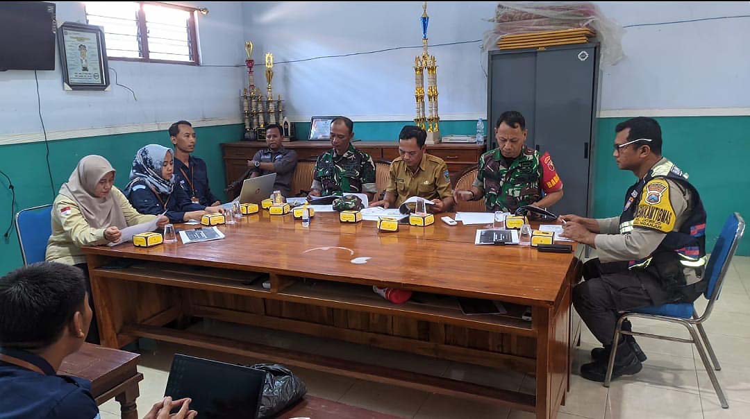 Bhabinkamtibmas Polsek Nganjuk Kota Rapat Koordinasi Persiapan Penentuan Pemasangan APK dan BK Pemilu 2024