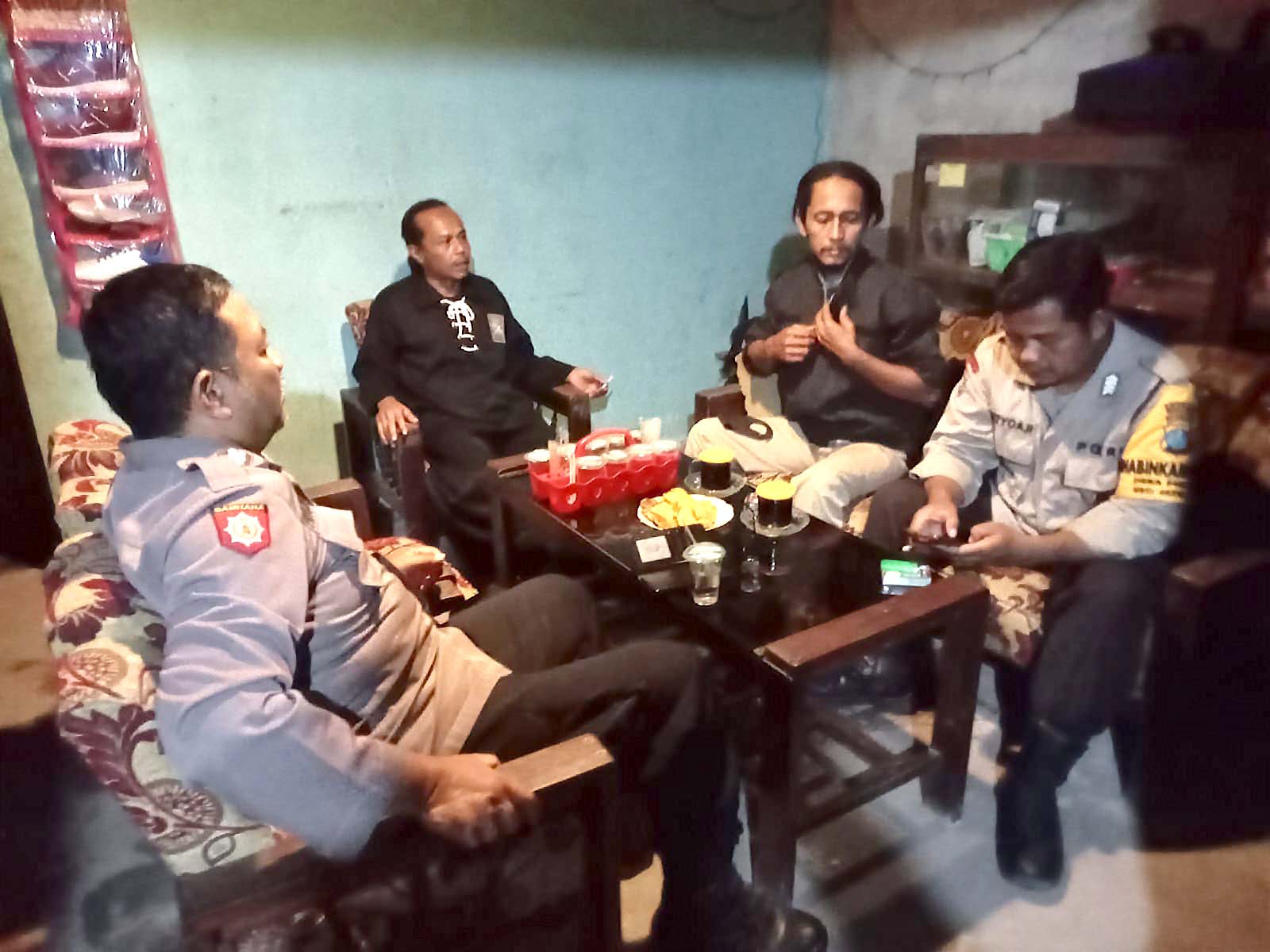 Patroli Malam, Polsek Jatikalen Sambangi Ketua Ranting PSHT