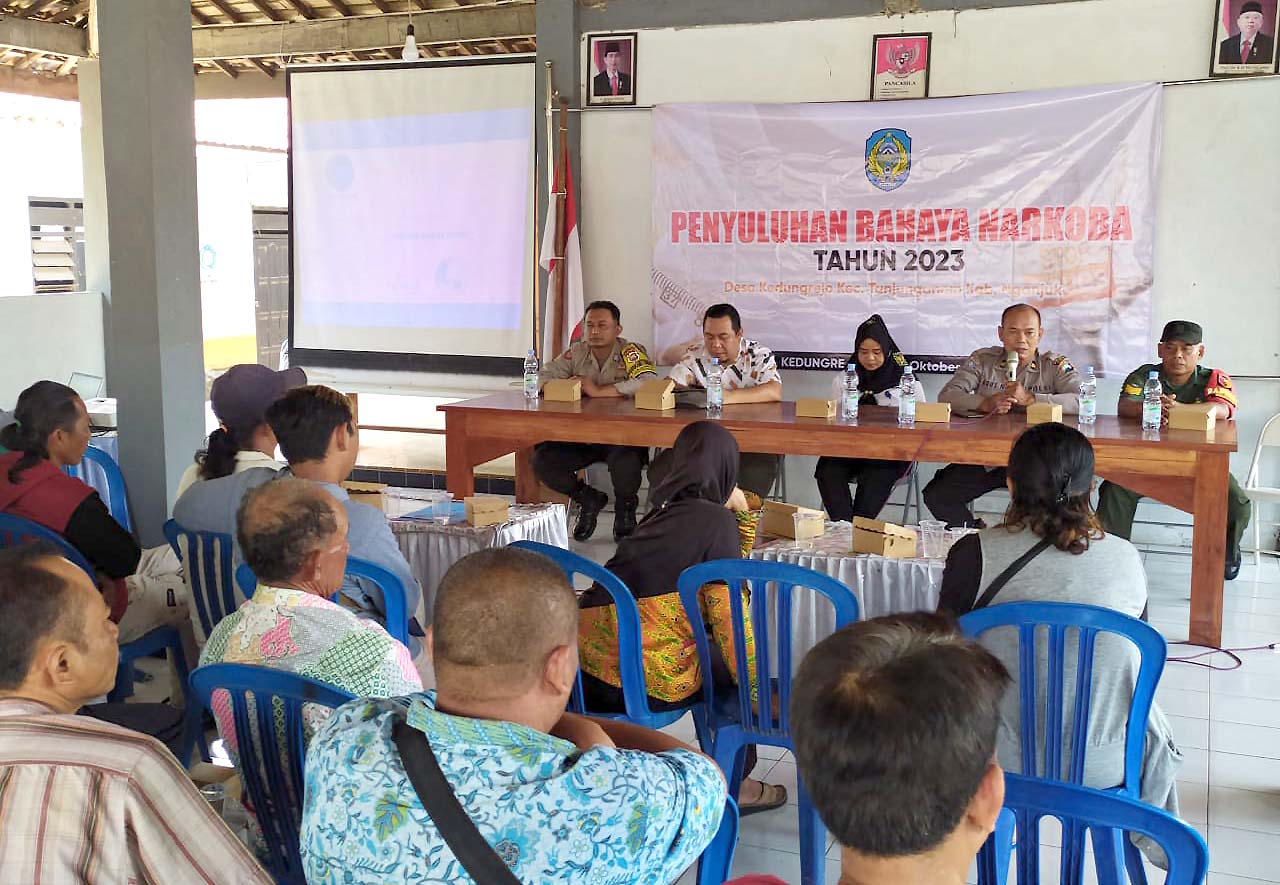 Kanit Binmas Polsek Warujayeng Beri Penyuluhan Bahaya Narkoba di Kedungrejo