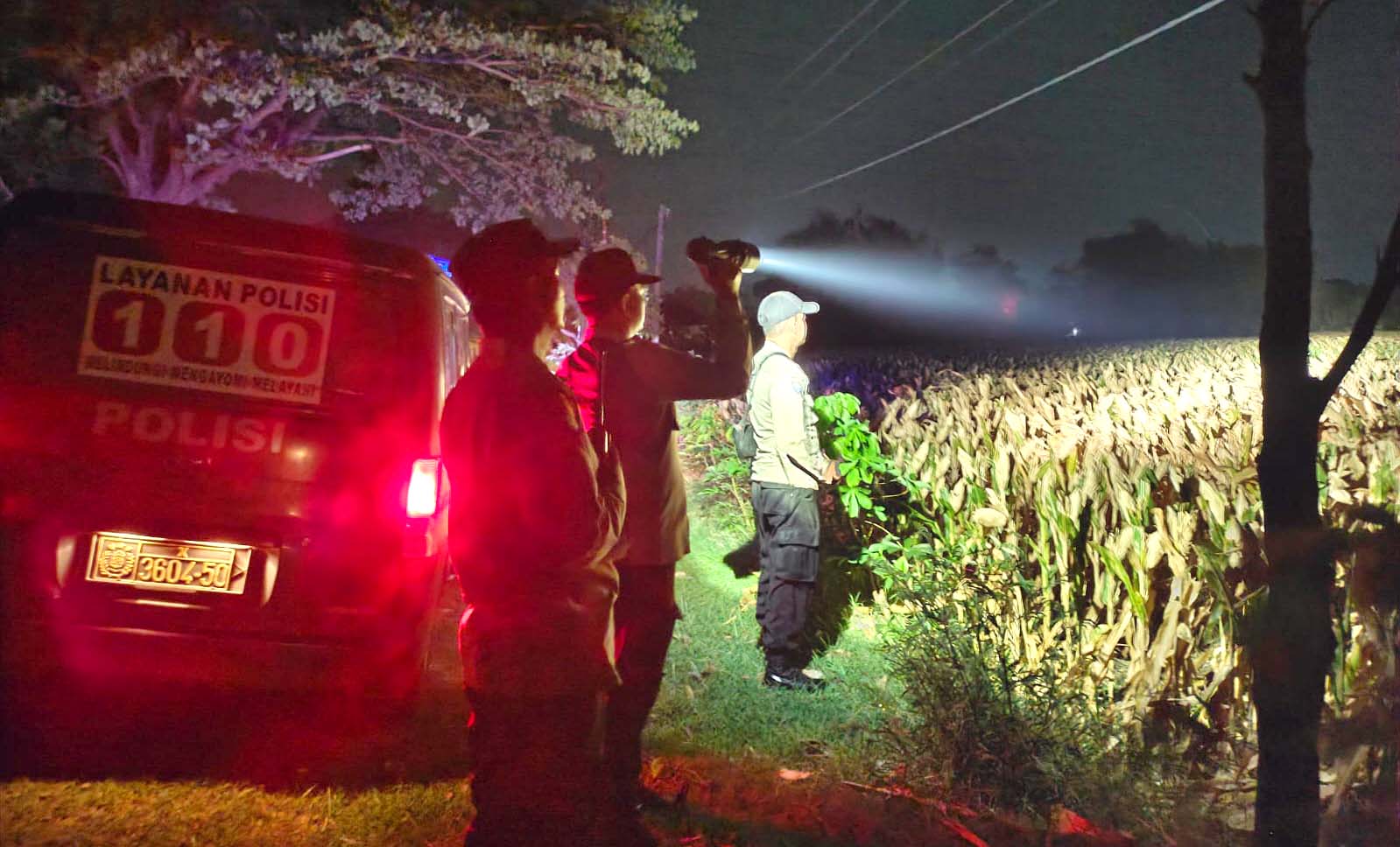 Patroli Blue Light Polsek Warujayeng Sambangi Persawahan, Cegah Pencurian Hasil Panen