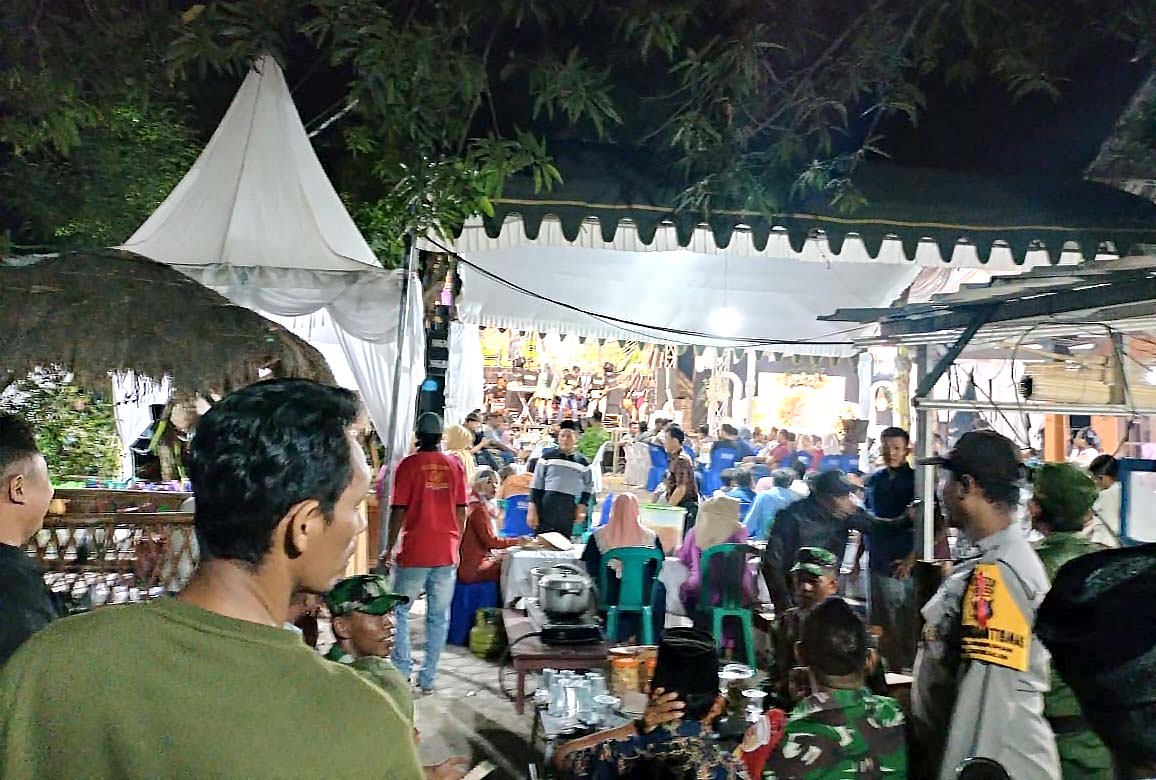 Bhabinkamtibmas Desa Dawuhan melaksanakan pengamanan Giatmas