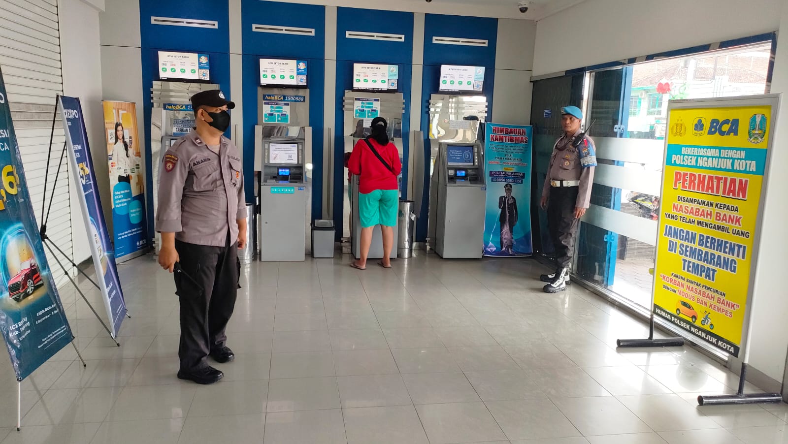 Patroli Perbankan, Ini yang Disampaikan Petugas Patroli Polsek Nganjuk Kota