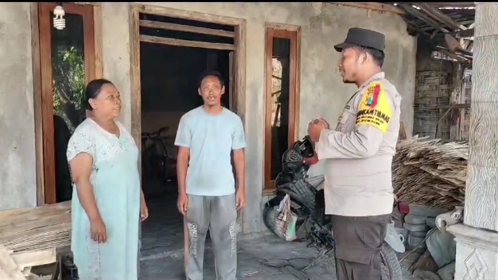 Dialogis Dengan Warga Binaan, Bhabinkamtibmas Desa Dlururejo Sampaikan Pesan Kamtibmas