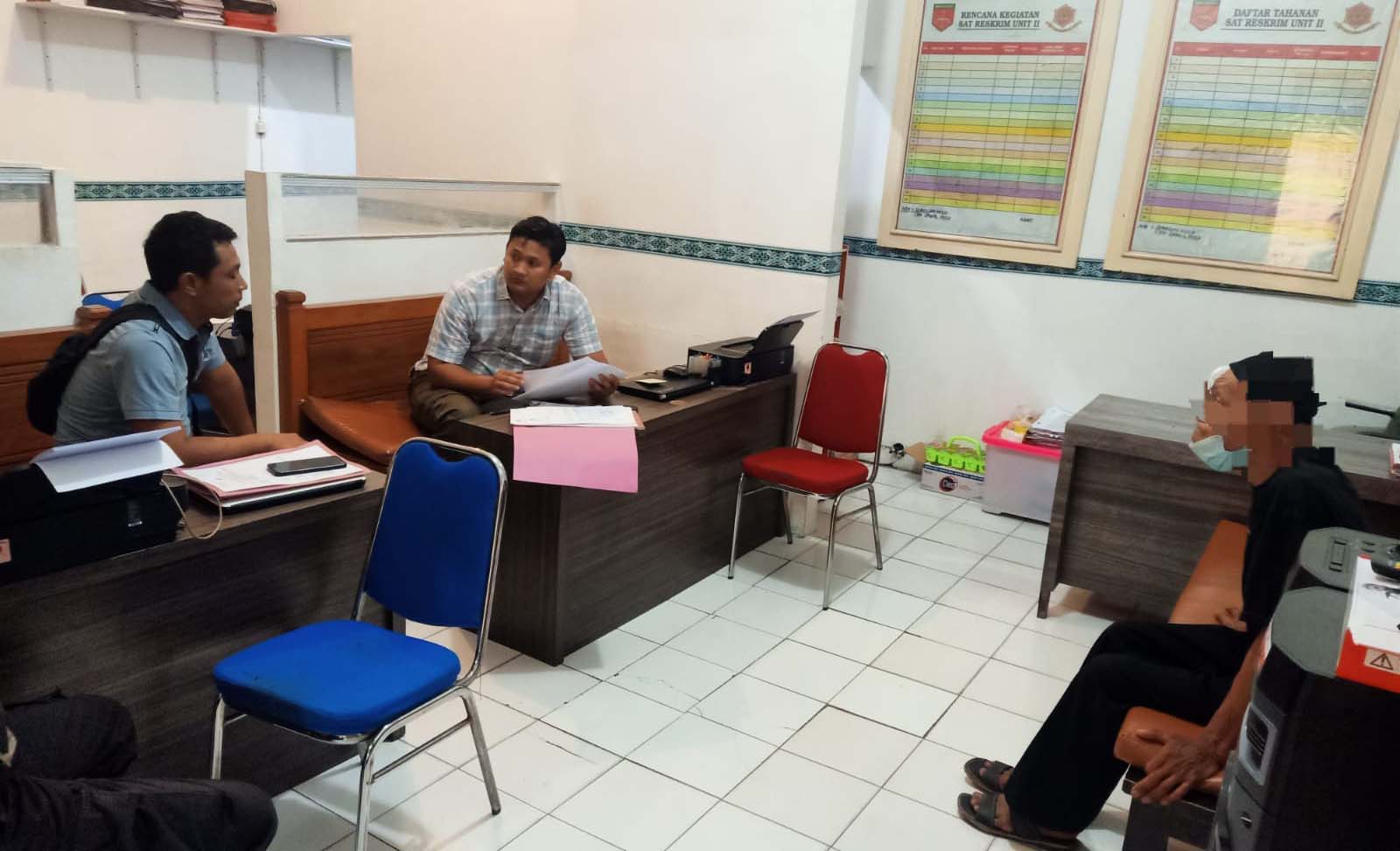Polres Nganjuk Amankan Pria Pelaku Penganiayaan Pegawai Konter Handphone