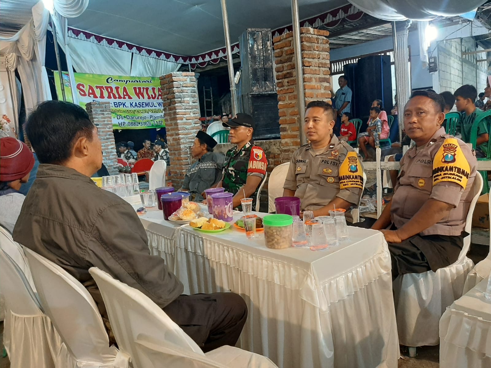 Bhabinkamtibmas Desa Lumpangkuwek melaksanakan pengamanan Giatmas