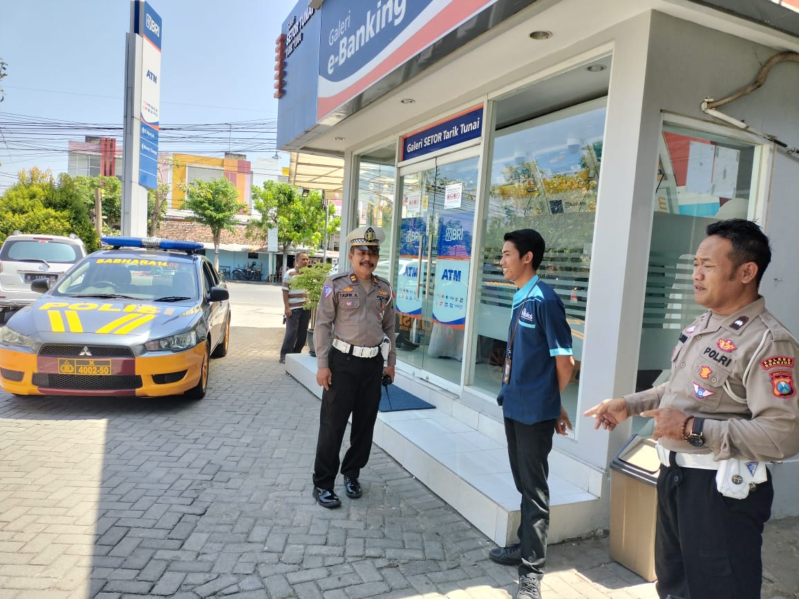 Patroli Perbankan, Upaya Polsek Nganjuk Kota Cegah Gangguan Kamtibmas