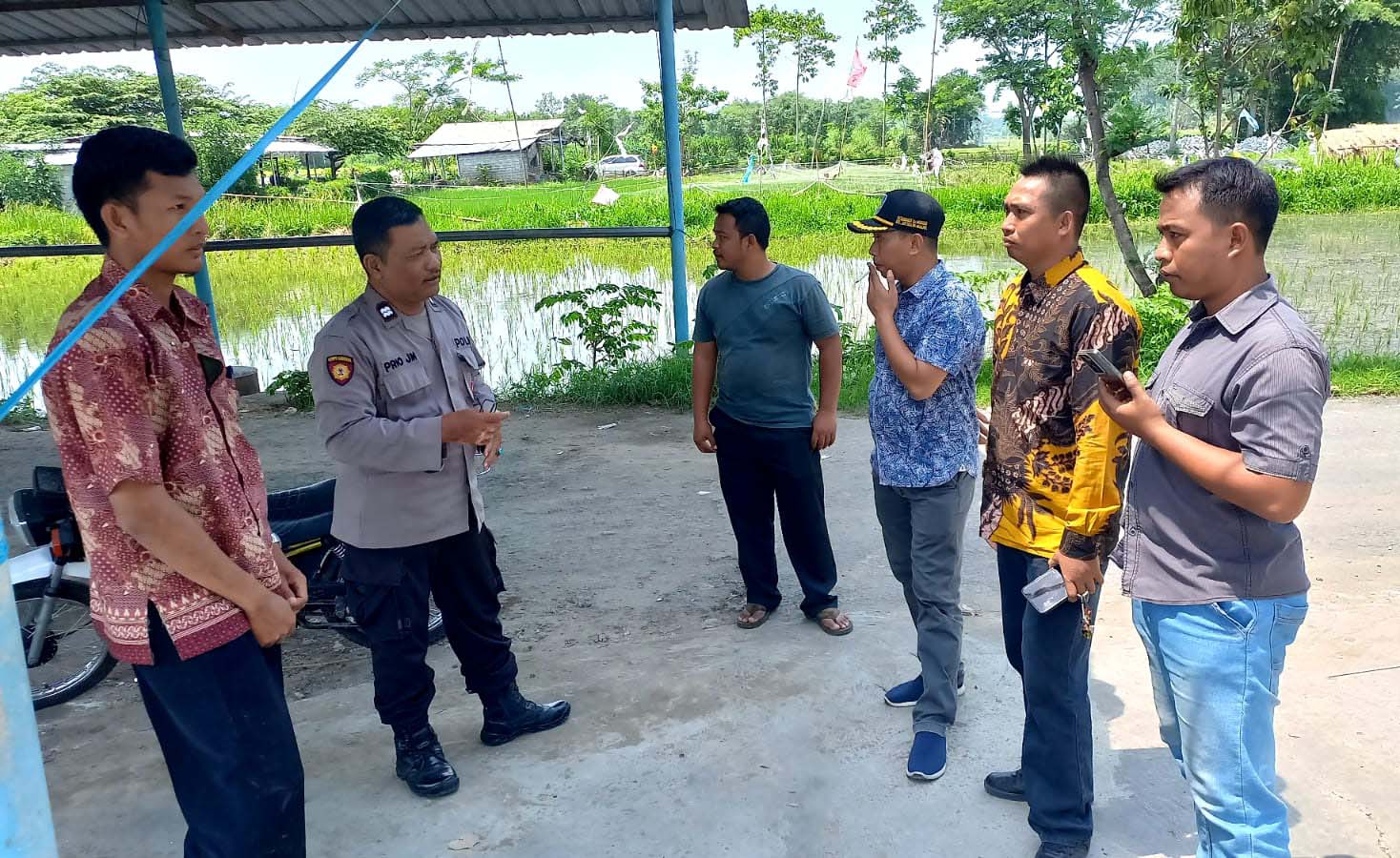 Patroli Dialogis Siang Hari, Polsek Jatikalen Sampaikan Himbauan Kamtibmas