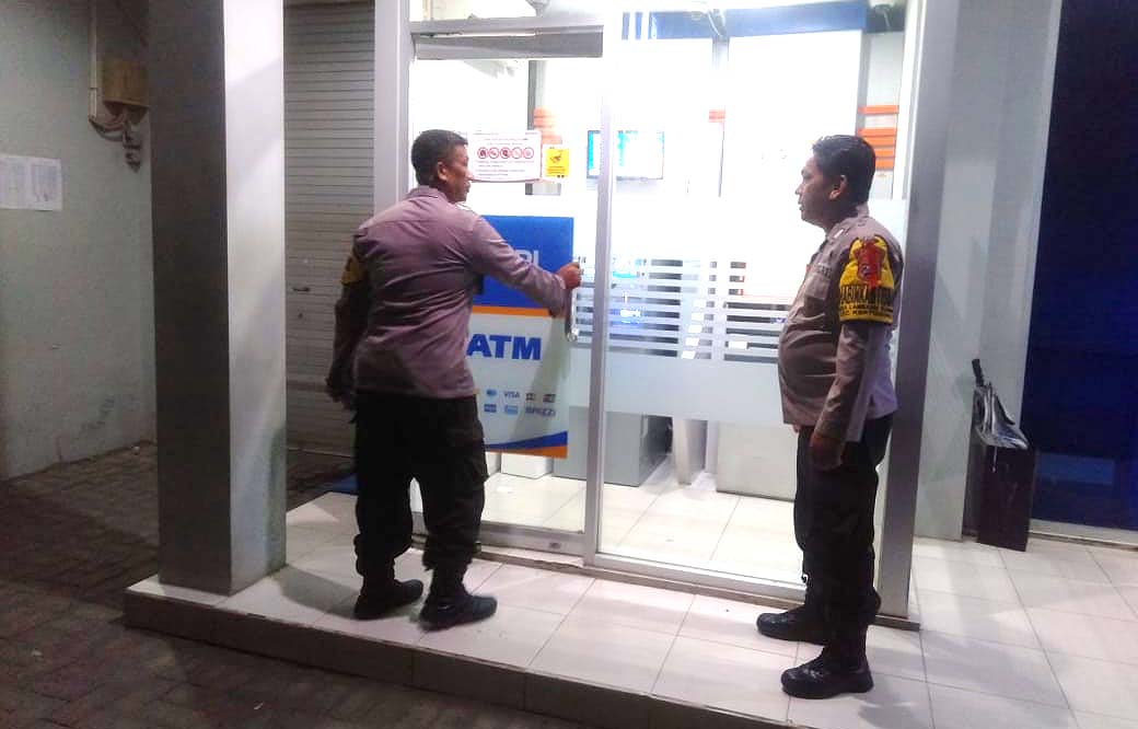 Cegah Tindak Kejahatan di ATM, Polsek Kertosono Patroli Perbankan