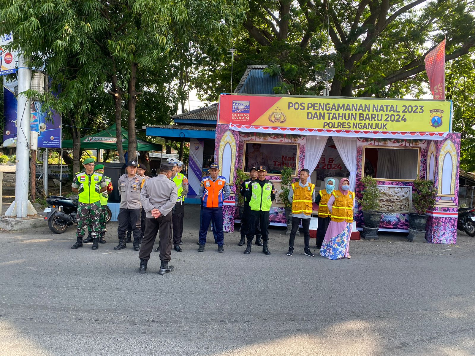 Polsek Kertosono Memperkuat Pengamanan di Pos Pam Ops Lilin Semeru 2023