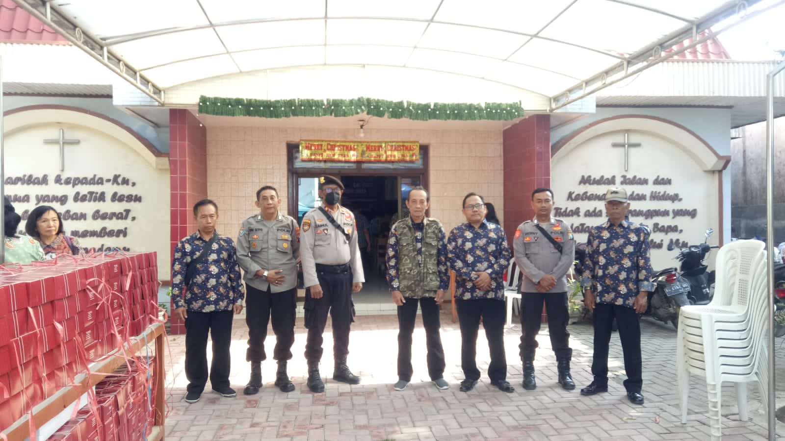 Jamin Keamanan Perayaan Natal , Kanit Samapta Polsek Kertosono Pimpin Pengamanan Gereja