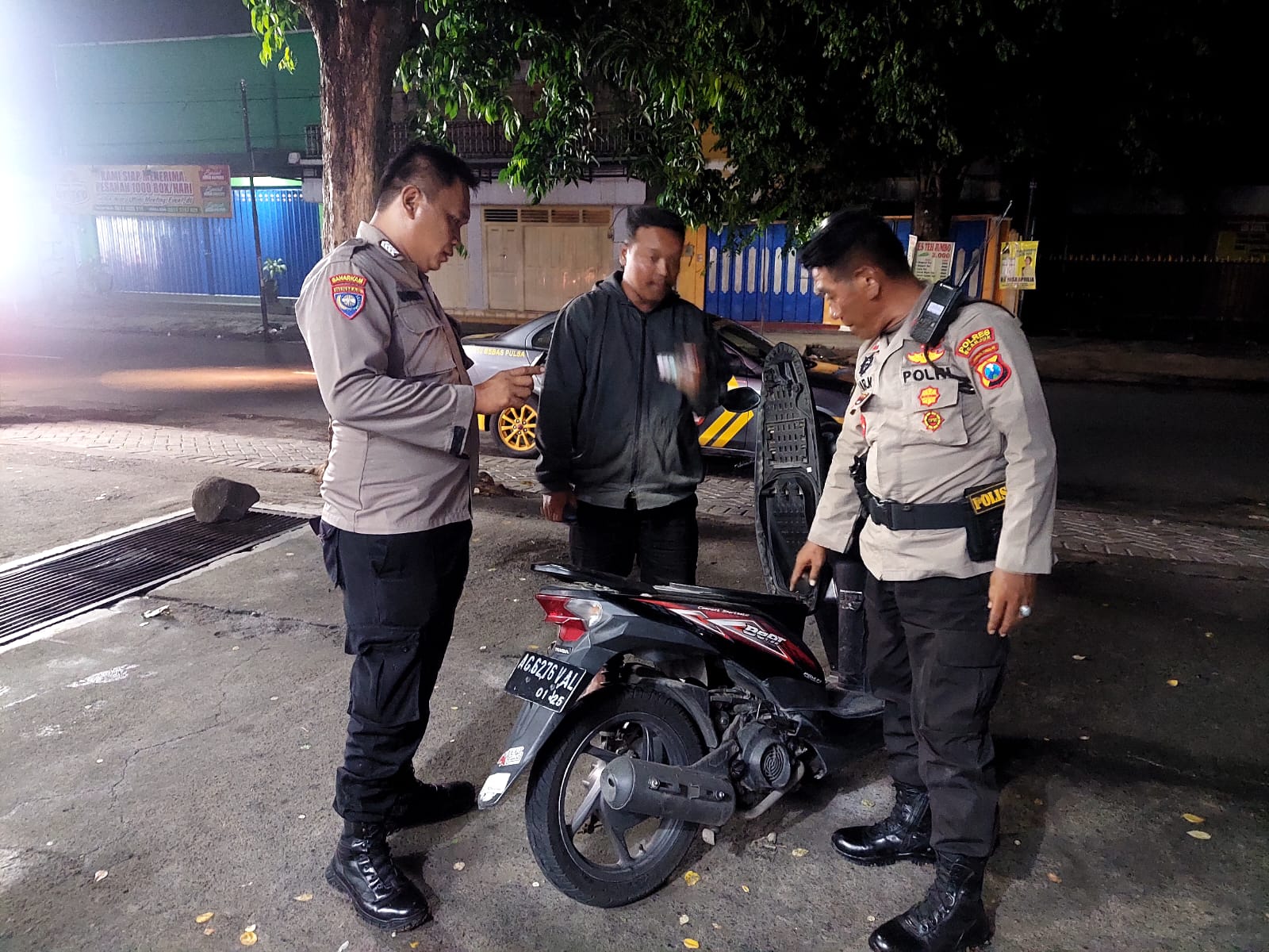 Jelang Tahun Baru Polsek Kertosono Intensifkan Patroli Stop, Riksa, dan Geledah