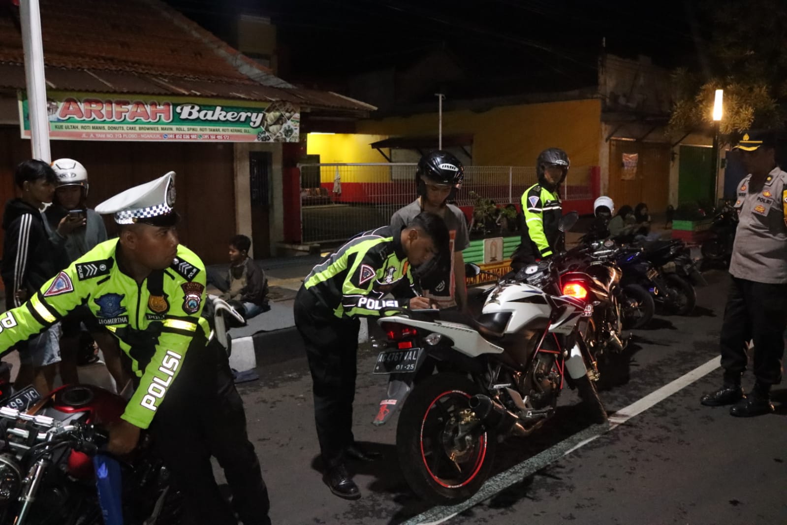Polres Nganjuk Lakukan Patroli Serentak Jelang Malam Pergantian Tahun 2023