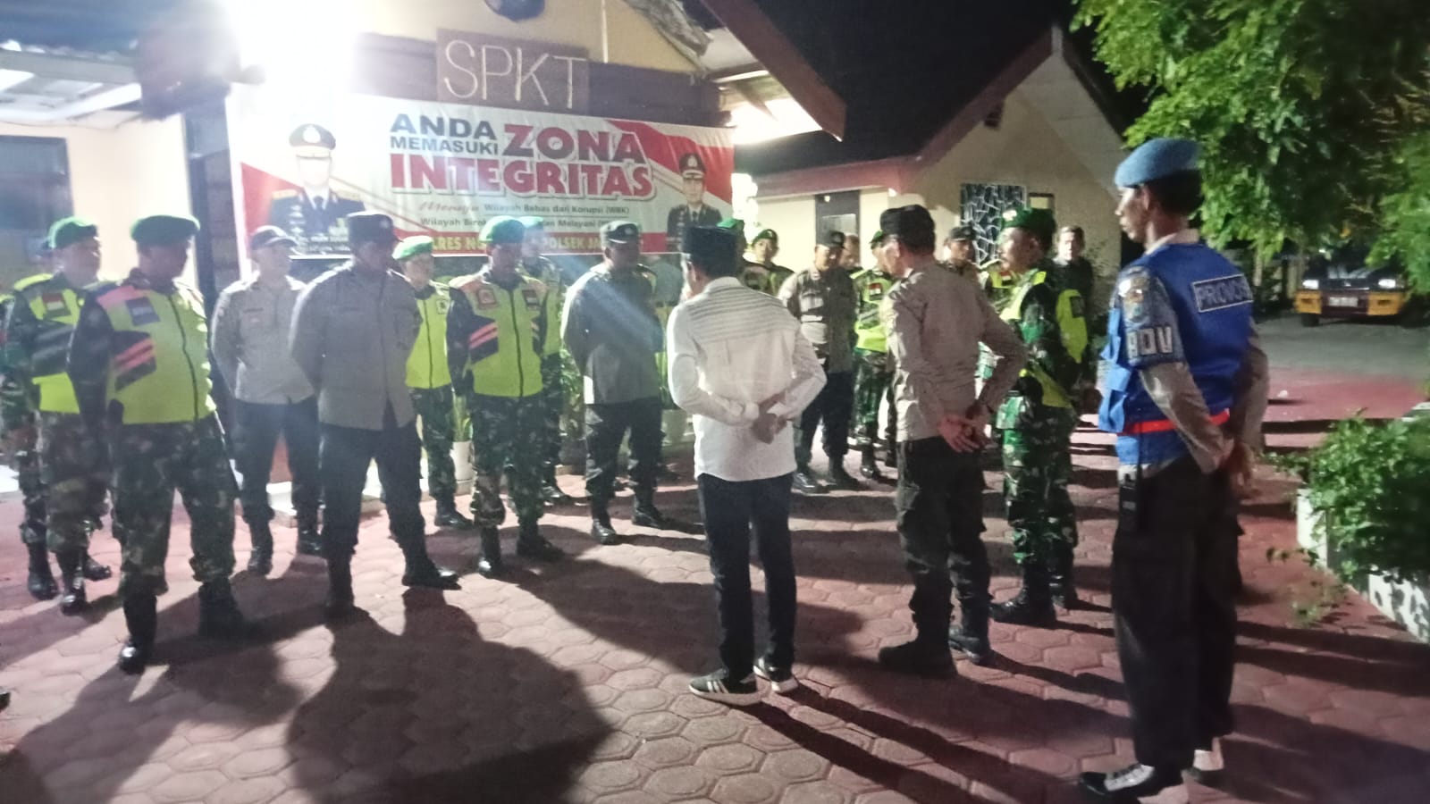 Forkopimcam Kecamatan Jatikalen Gelar Apel Bersama: Persiapan Optimal Untuk Pengamanan Malam Tahun Baru 2024