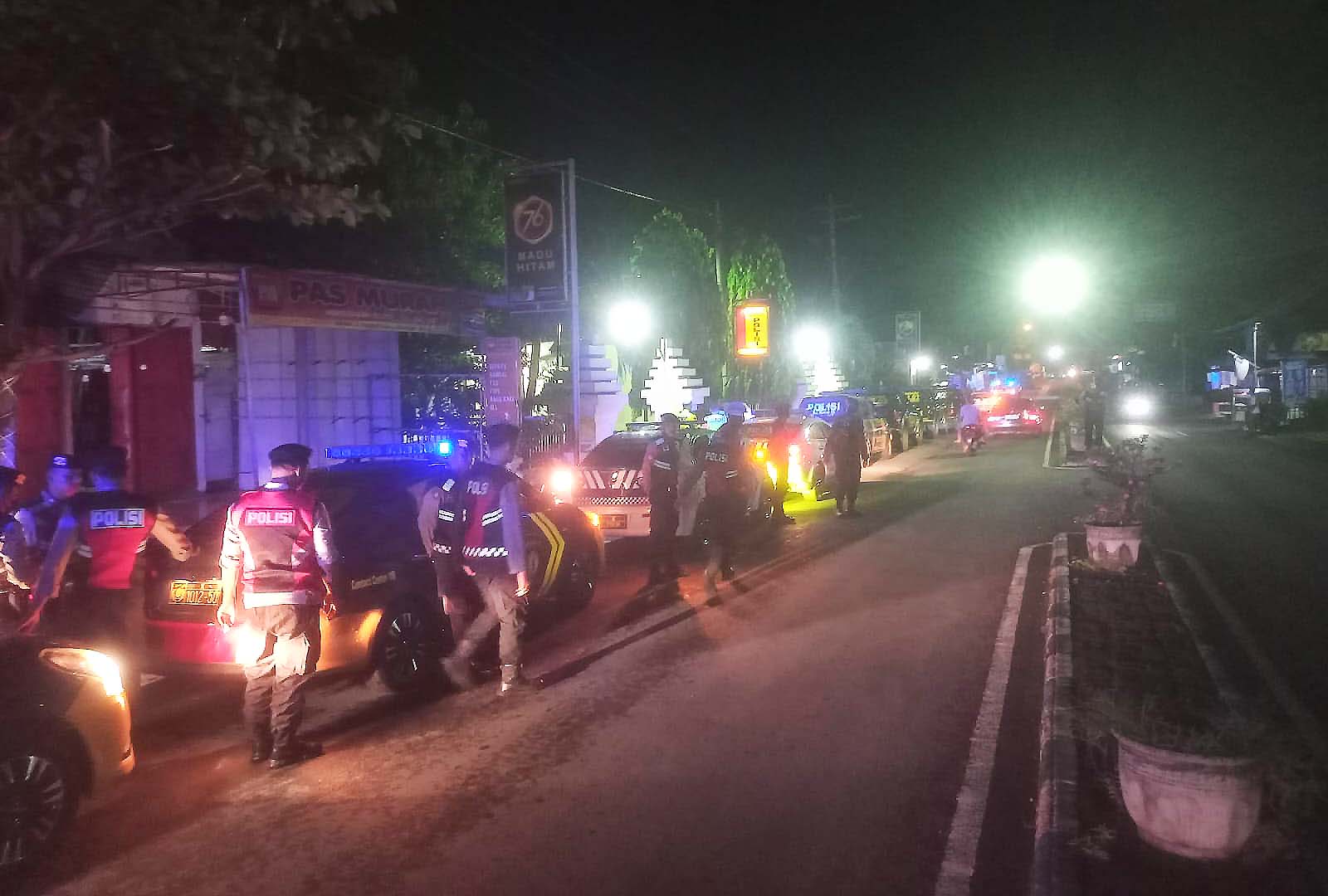 Gelar Patroli Skala Besar, Polres Nganjuk Menjaga Kamtibmas Tetap Aman Kondusif pada tahapan Pemilu 2024