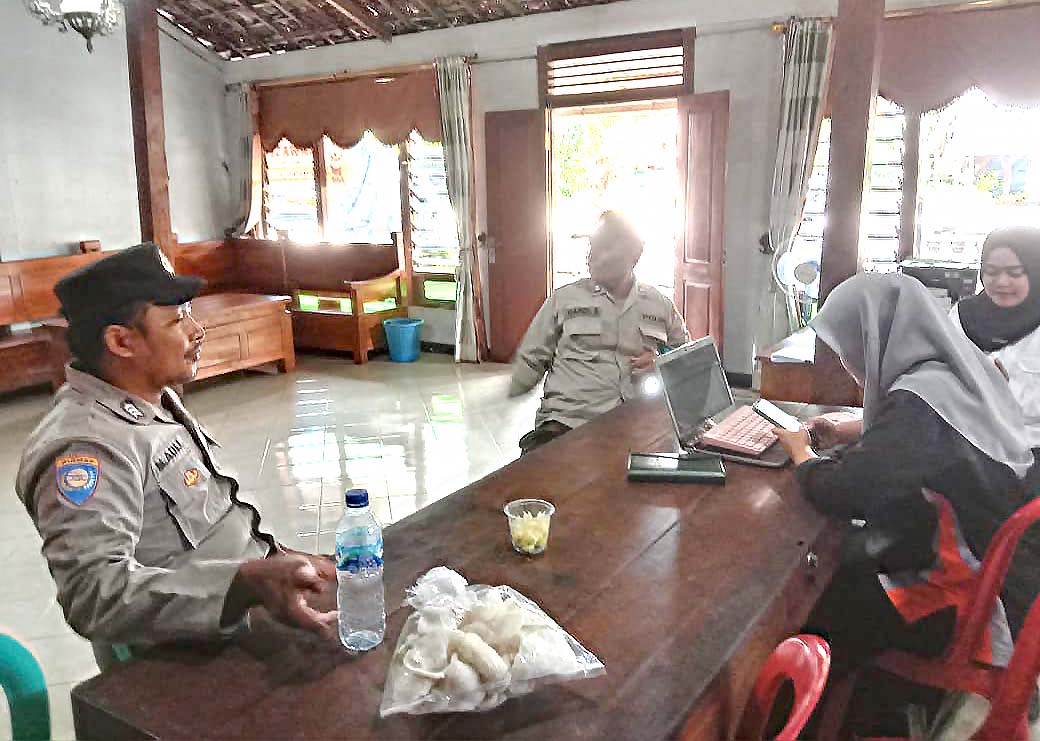 Sambang Panwascam Oleh Ka SPKT Polsek Jatikalen Polres Nganjuk Polda Jatim pastikan aman