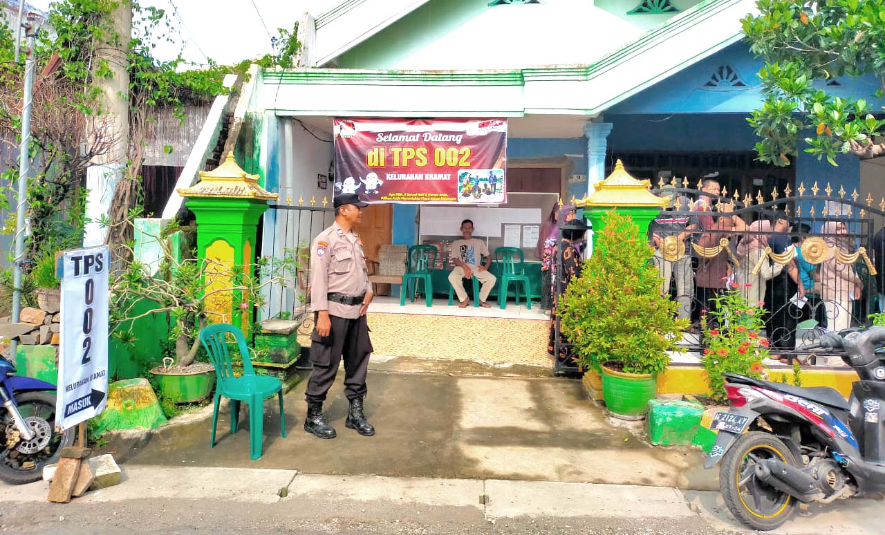 Polsek Nganjuk Kota Amankan Tahapan Pungut Suara di Wilayah Kecamatan Nganjuk