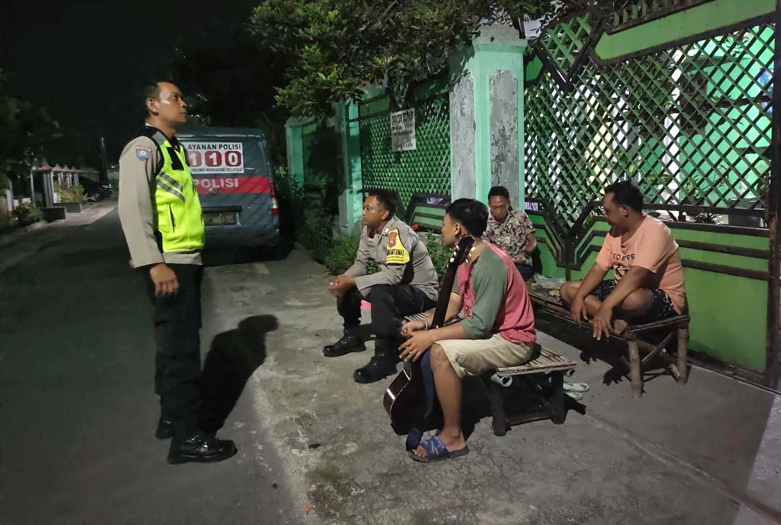 Jaga Kondusifitas Pasca Pemungutan Suara, Polsek Warujayeng Intensifkan Patroli