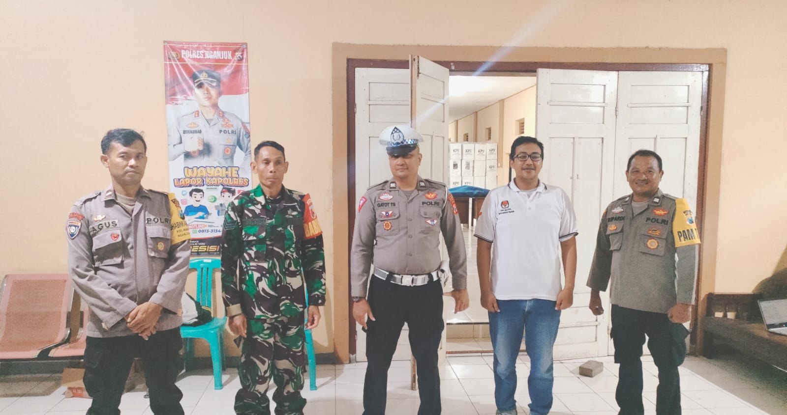Polsek Nganjuk Kota Amankan Kotak Suara di Kantor PPK
