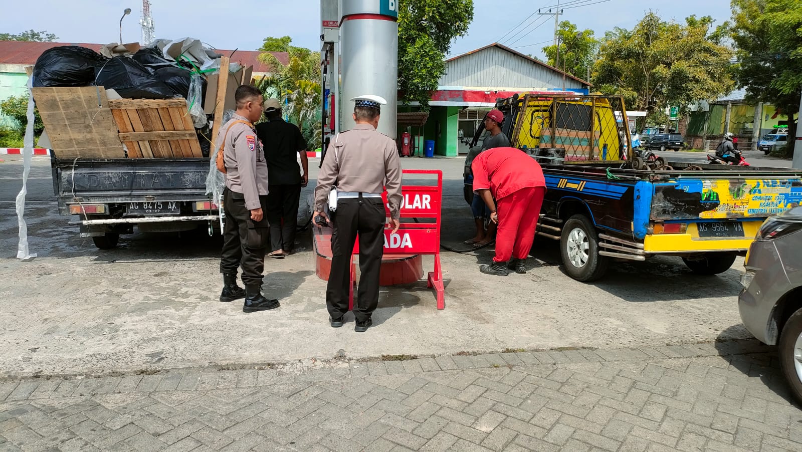 Patroli SPBU Oleh Polsek Nganjuk Kota Antisipasi Penyalahgunaan BBM