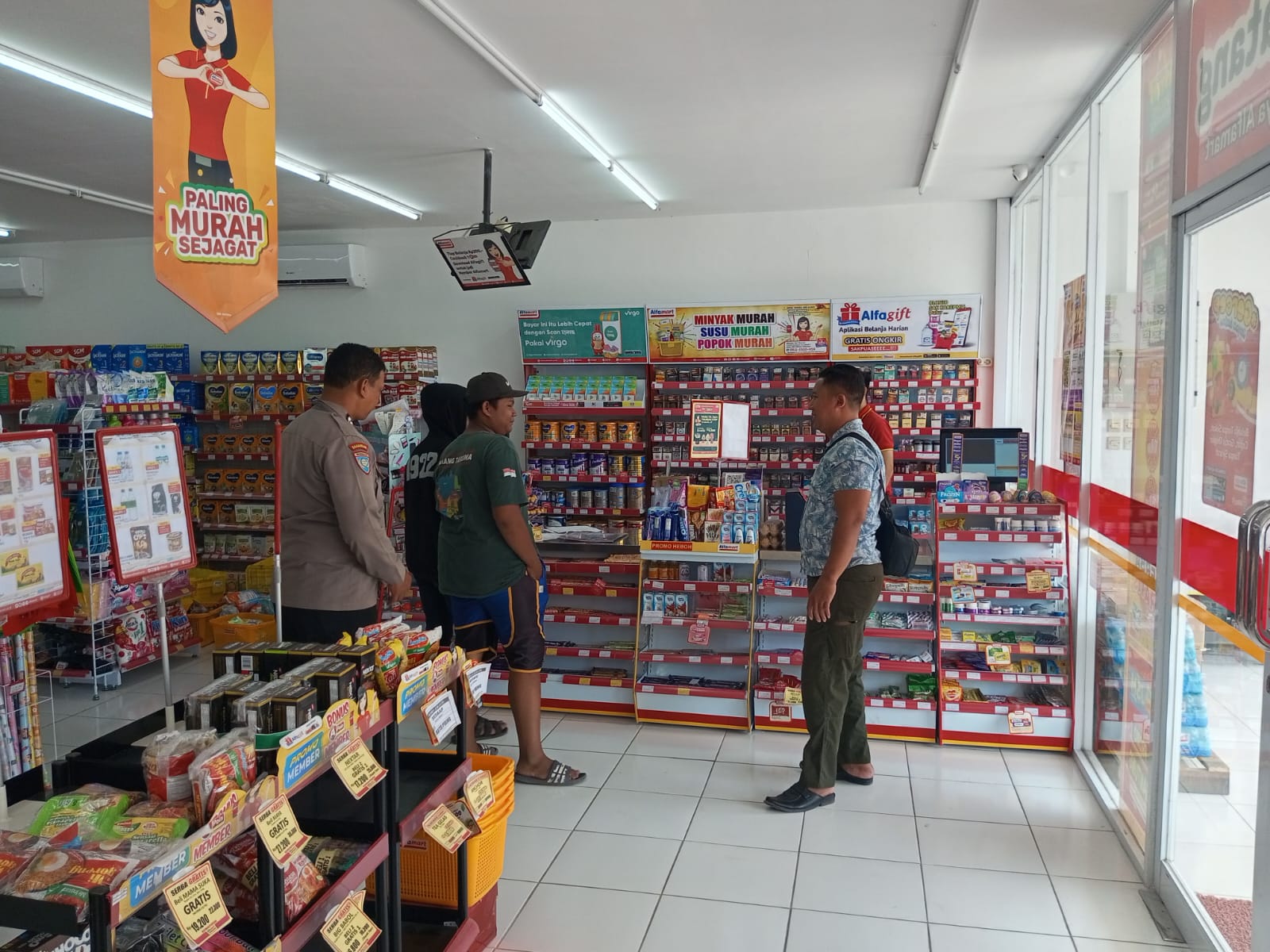 Patroli Siang Hari Dengan Sasaran Obyek Vital Minimarket
