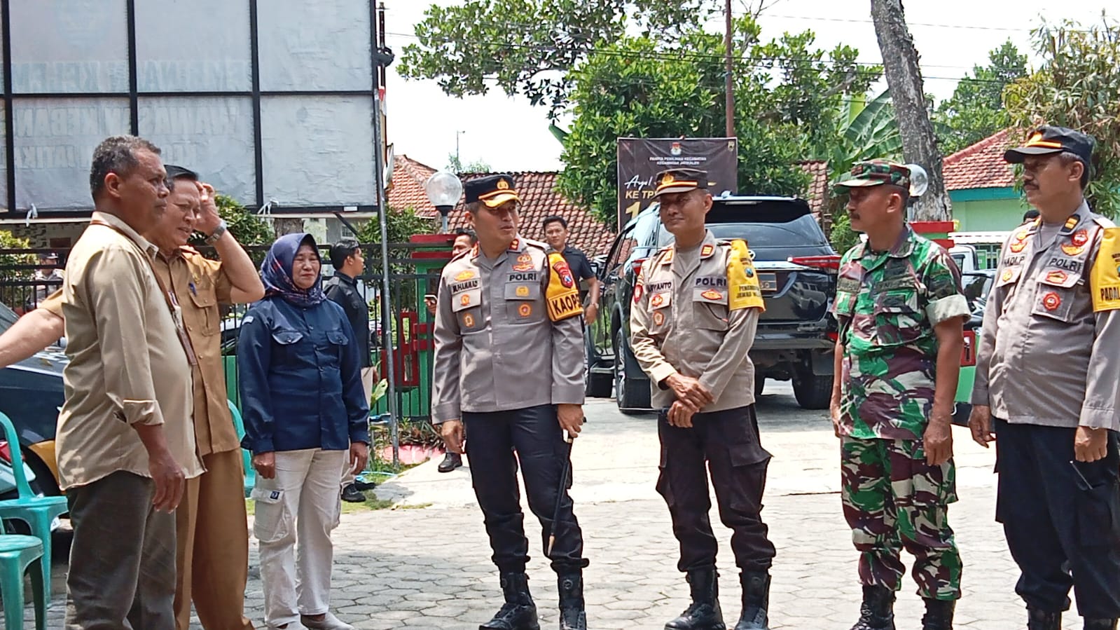 Kapolres Nganjuk Patroli ke Kantor PPK Kecamatan Jatikalen