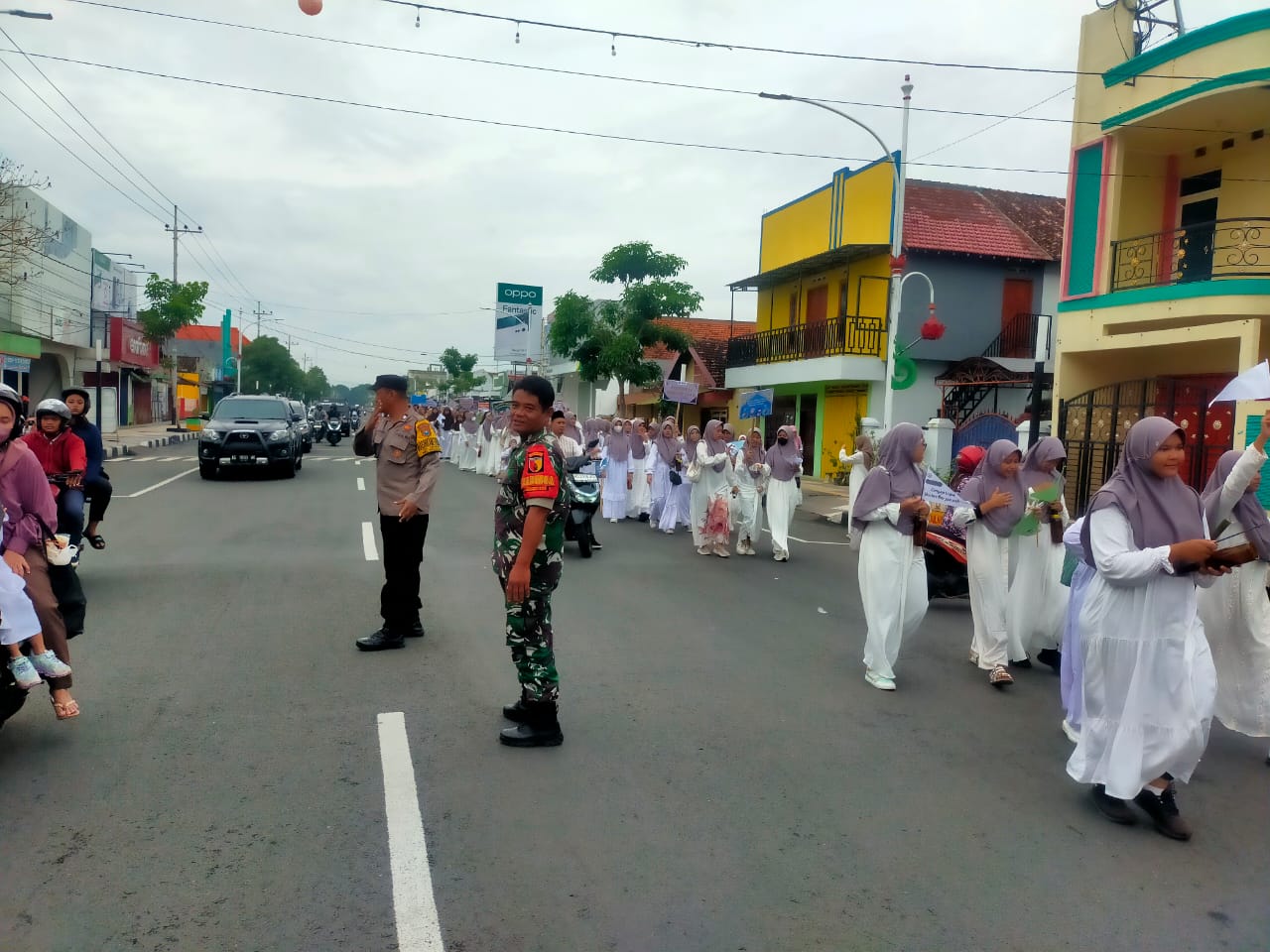 Pastikan Aman, Polsek Nganjuk Kota Kawal dan Amankan Pawai Jelang Bulan Suci Ramadhan