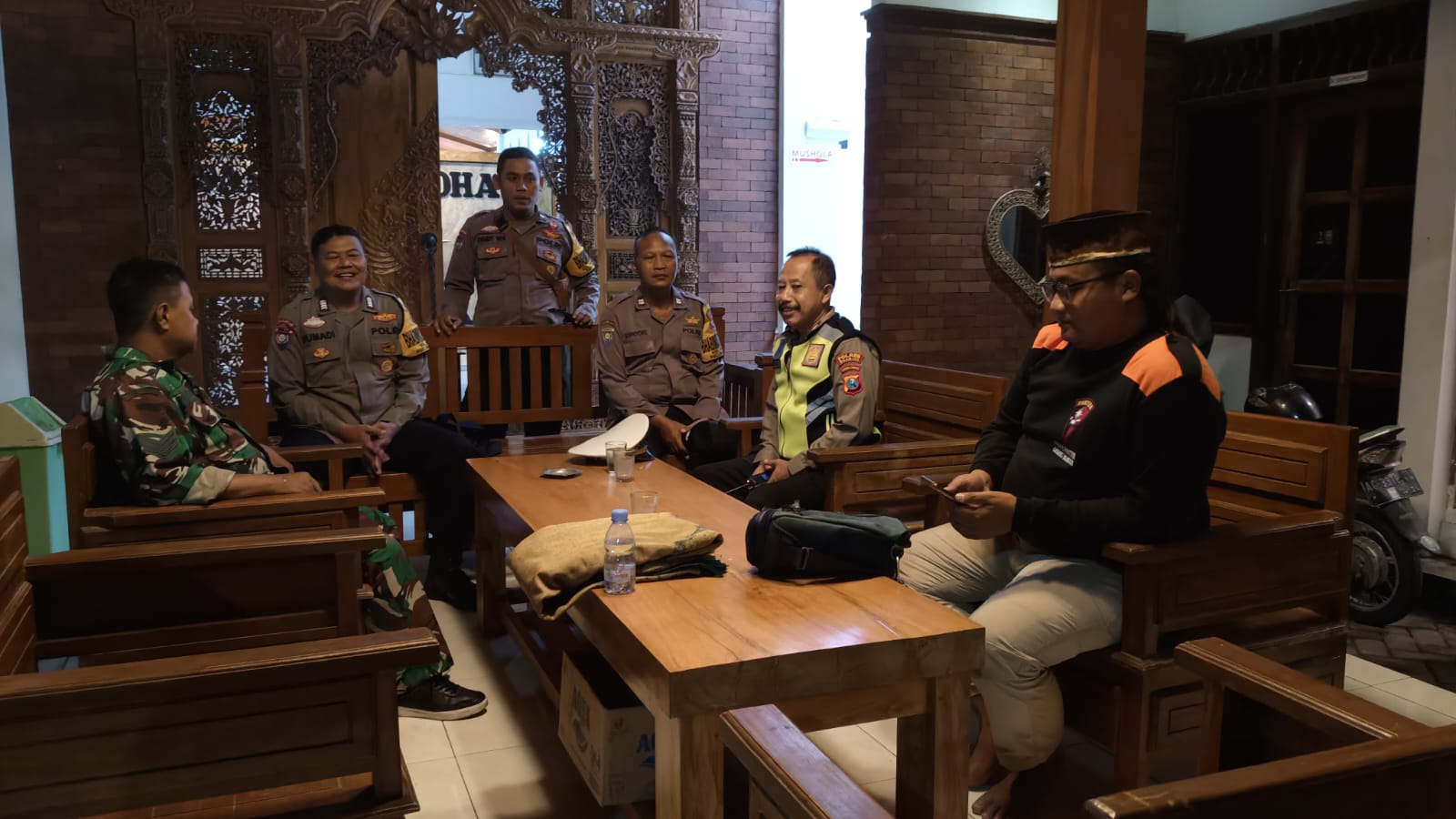 Polsek Nganjuk Kota Sambangi Perguruan Silat, Ajak Jaga Kamtibmas Saat Ramadhan