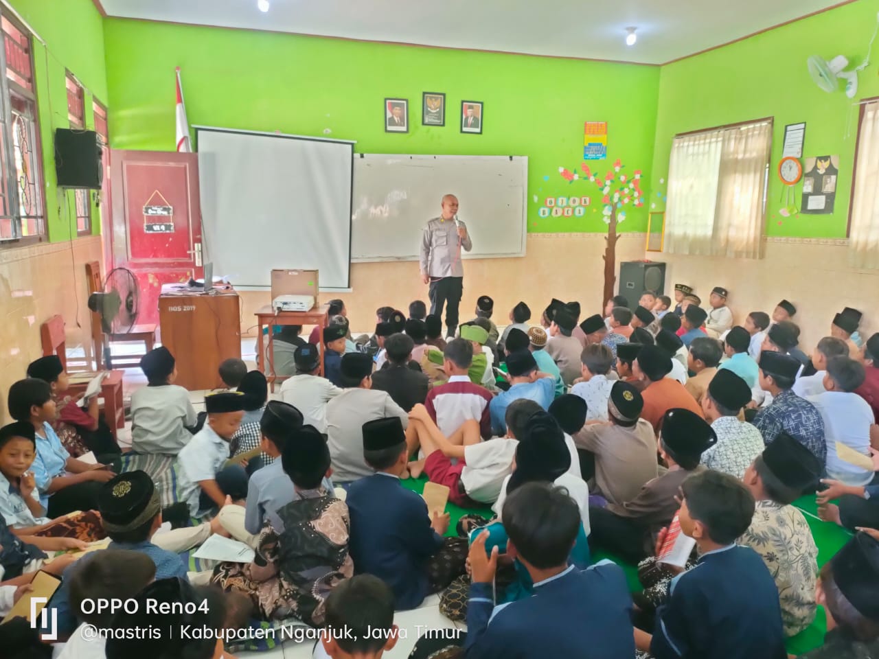 Polsek Warujayeng Bekali Peserta Pondok Ramadhan di SD Negeri 1 Tanjunganom