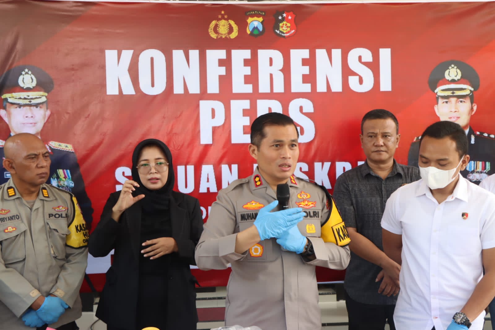 Konferensi Pers Penemuan Mayat Perempuan Tanpa Identitas, di Rejoso
