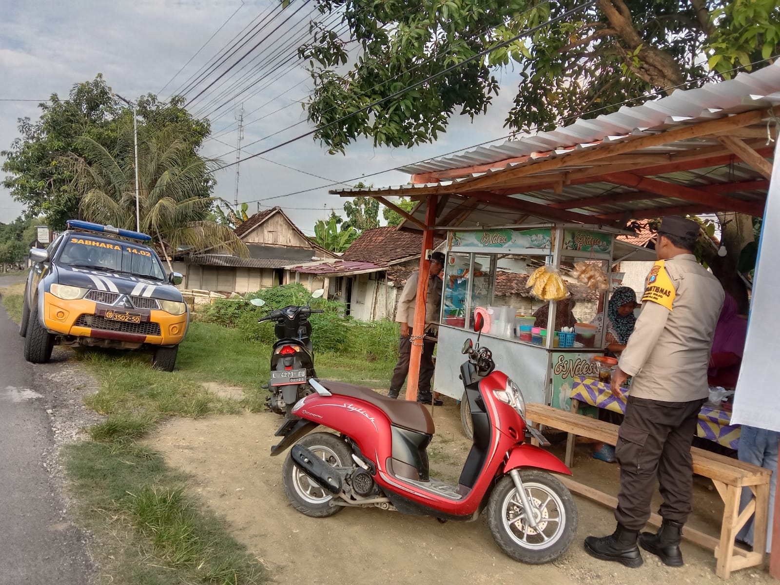 Polsek Jatikalen Gelar Patroli Ngabuburit Menjelang Buka Puasa 1445 H