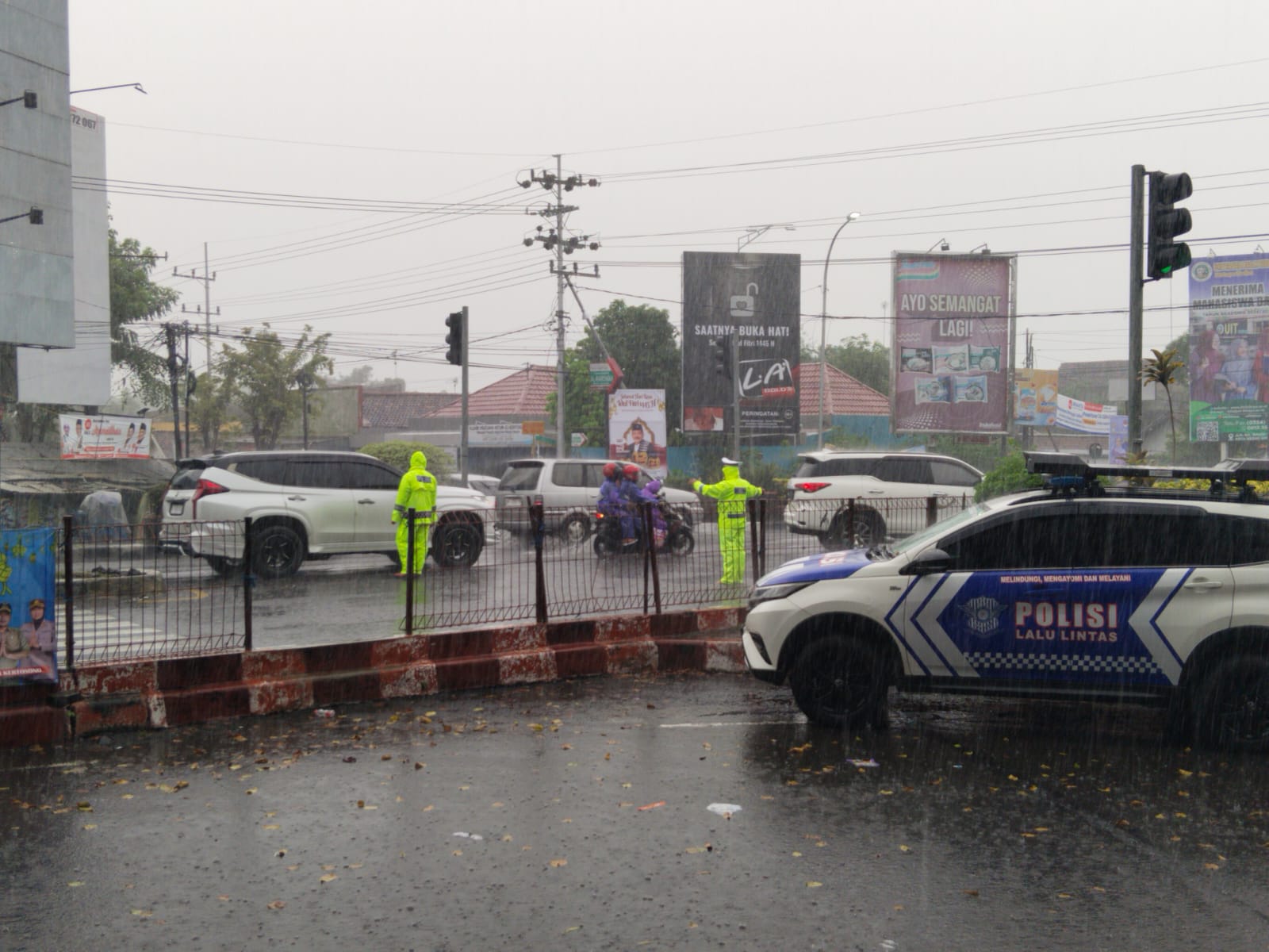 Antisipasi Kemacetan, Ini Yang Dilakukan Personel Pos Pam Kertosono