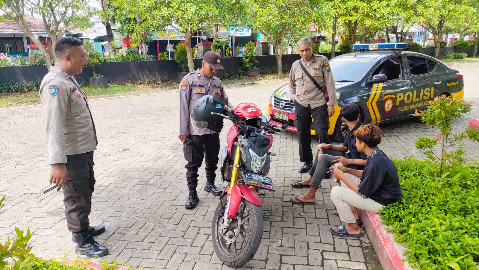 Patroli Polsek Nganjuk Kota Imbauan Awas Curanmor: Upaya Meningkatkan Kewaspadaan Masyarakat