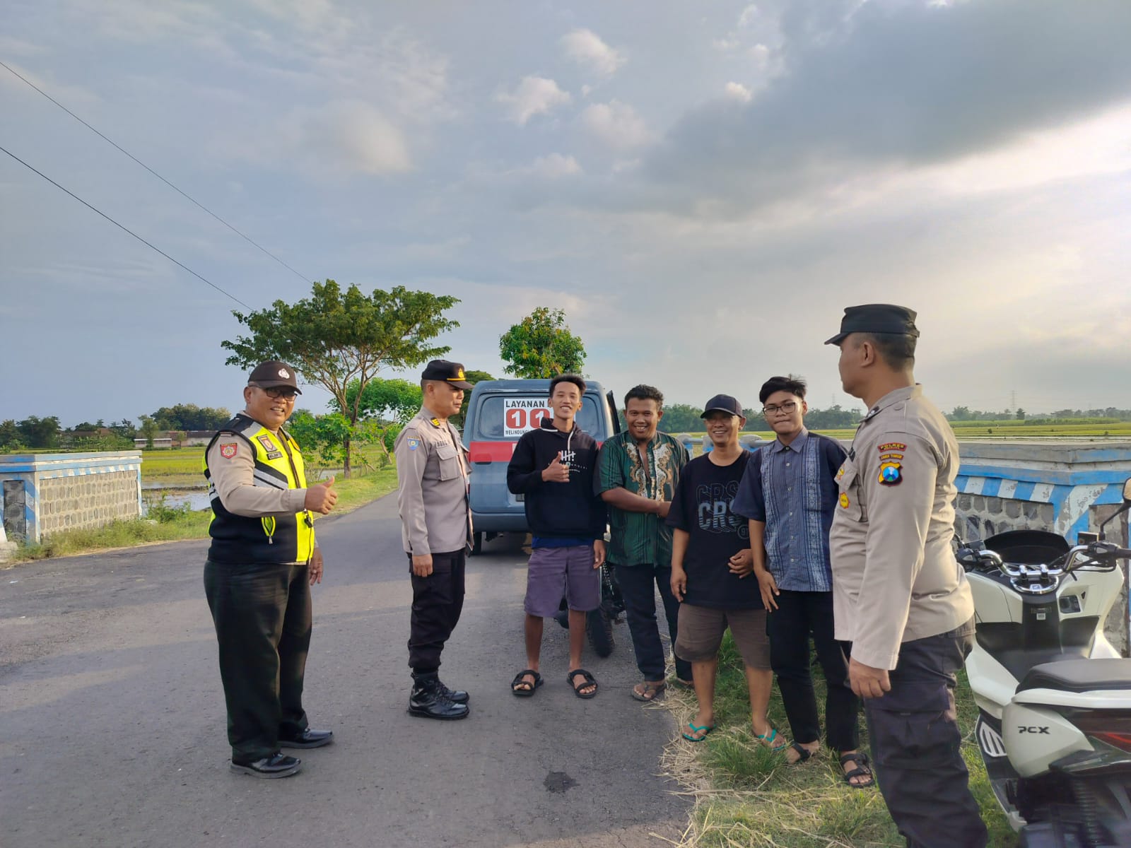 Patroli Polsek Warujayeng Imbau Pemuda Agar Tidak Lakukan Aksi Balap Liar