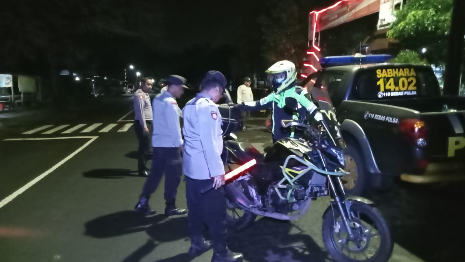 Polsek Jatikalen Polsek Patianrowo Ciptakan Situasi Kamtibmas Aman dengan Terapkan SREG