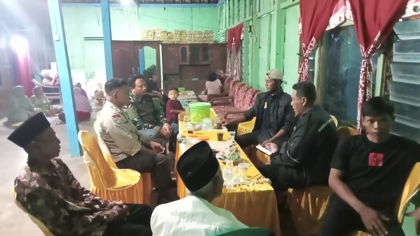 Berikan Rasa Aman di tengah Masyarakat Bhabinkamtibmas Pam Electone