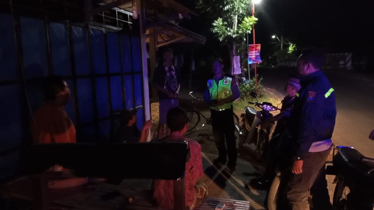 Polsek Warujayeng Gencarkan Patroli Dialogis di Desa Kedungombo