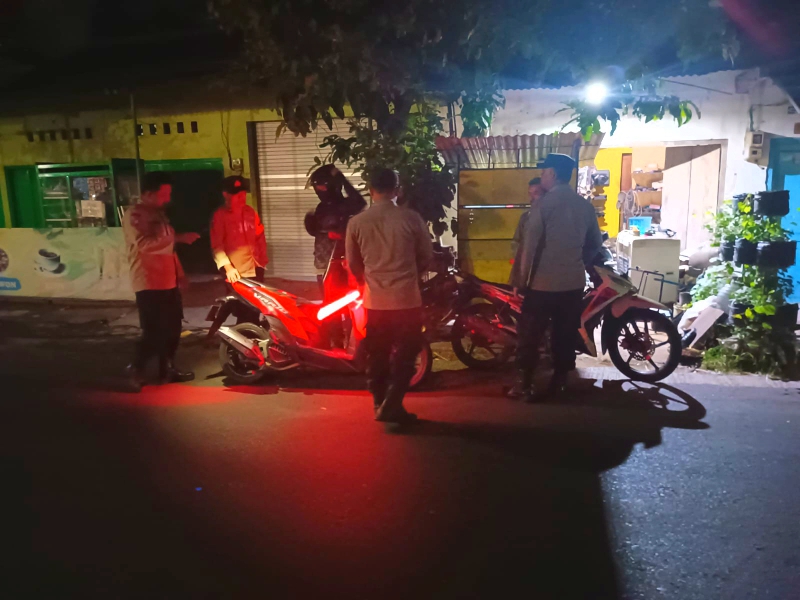 Cegah Gesekan Antar Perguruan Silat, Polsek Jatikalen dan Polsek Patianrowo Laksanakan Patroli Gabungan