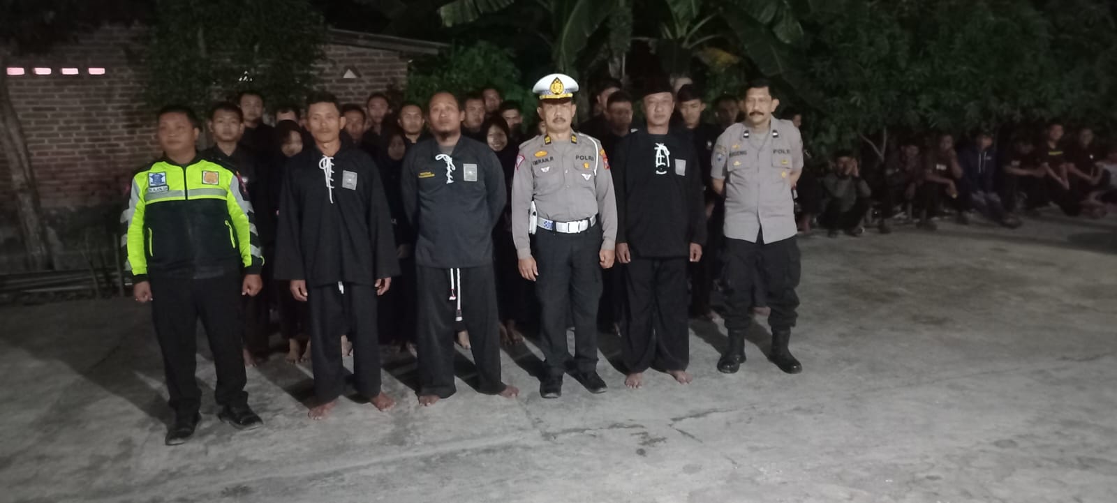 Sambangi Tempat Latihan Silat, Upaya Polsek Warujayeng Wujudkan Kamtibmas Kondusif